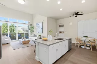 Photo #2: ML82029337 Listing 