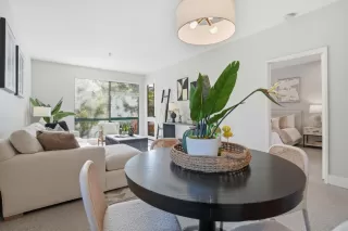 Photo #3: ML82029357 Listing