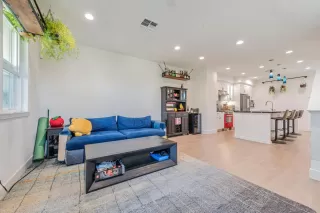 Photo #3: ML82029363 Listing