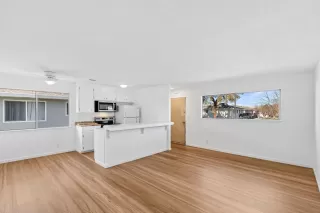 Photo #6: ML82029421 Listing 