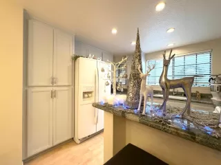 Photo #3: ML82029478 Listing 