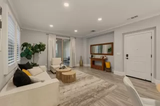 Photo #5: ML82029521 Listing 