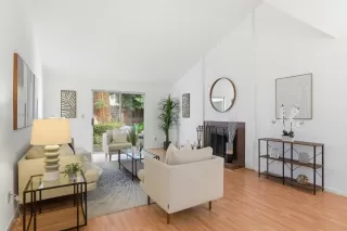 Photo #4: ML82029589 Listing 