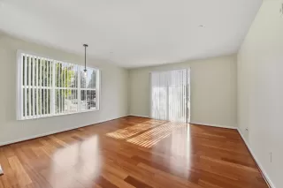 Photo #5: ML82029623 Listing