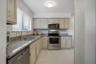 Photo #3: ML82029648 Listing