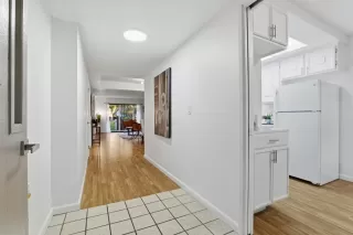 Photo #5: ML82029685 Listing 