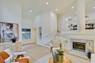 Photo #6: ML82029687 Listing 