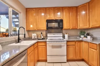 Photo #5: ML82029737 Listing