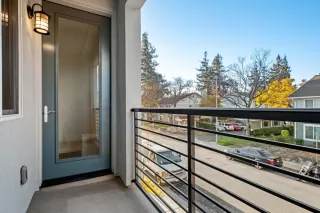 Photo #4: ML82029756 Listing 