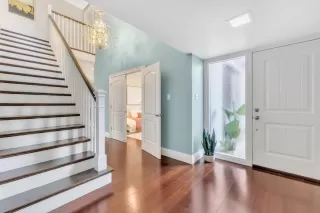 Photo #5: ML82029917 Listing 