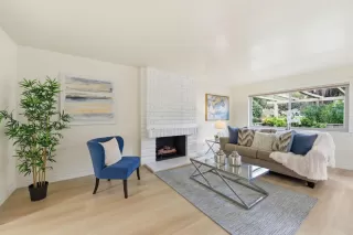 Photo #4: ML82029926 Listing 