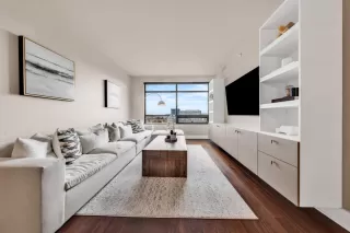 Photo #4: ML82029936 Listing 