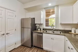 Photo #4: ML82029969 Listing