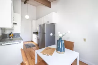 Photo #6: ML82029984 Listing 