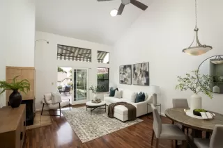 Photo #4: ML82030035 Listing 