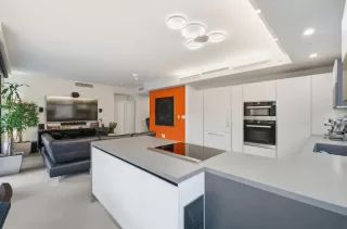 Photo #6: ML82030071 Listing