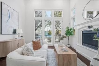 Photo #5: ML82030080 Listing