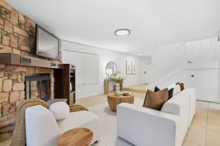 Photo #4: ML82030160 Listing 