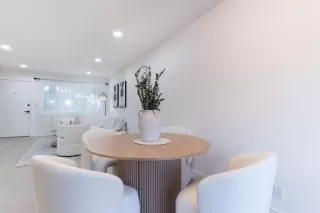 Photo #2: ML82030195 Listing 