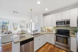 Photo #4: ML82030243 Listing