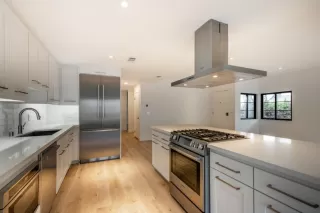 Photo #3: ML82030253 Listing 