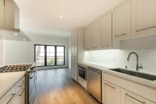 Photo #5: ML82030253 Listing 