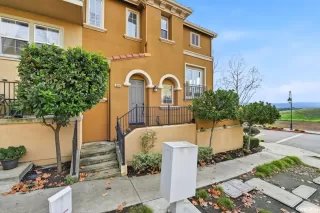 Photo #4: ML82030280 Listing 