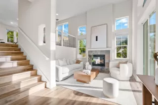 Photo #5: ML82030329 Listing 