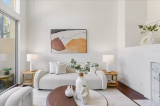 Photo #5: ML82030333 Listing