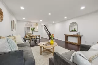 Photo #5: ML82030355 Listing