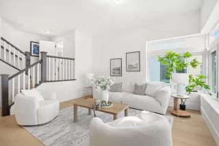 Photo #4: ML82030442 Listing 