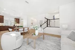 Photo #5: ML82030442 Listing 