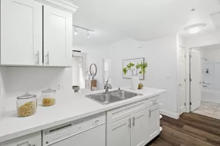 Photo #6: ML82030515 Listing 