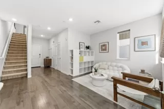 Photo #5: ML82030532 Listing 