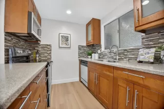 Photo #4: ML82030570 Listing