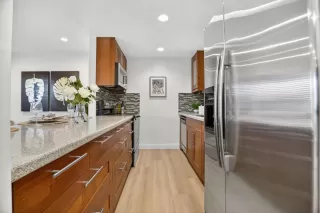 Photo #6: ML82030570 Listing