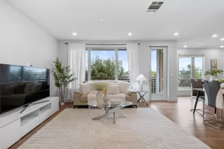 Photo #6: ML82030576 Listing 