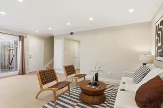 Photo #6: ML82030577 Listing 