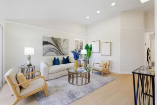 Photo #4: ML82030658 Listing 