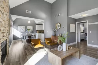 Photo #3: ML82030670 Listing 