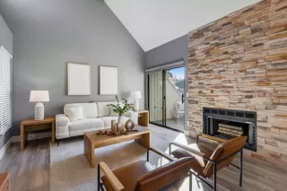 Photo #5: ML82030670 Listing 