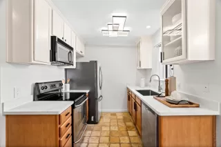 Photo #5: ML82030731 Listing 