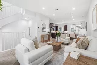 Photo #6: ML82030820 Listing