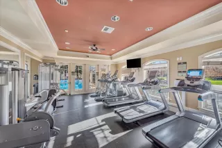 Photo #5: ML82030948 Listing