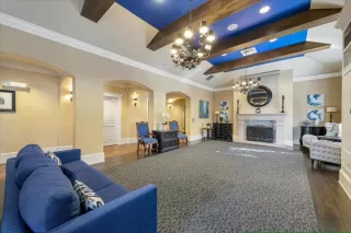 Photo #6: ML82030948 Listing