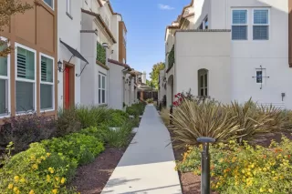 Photo #4: ML82031001 Listing 