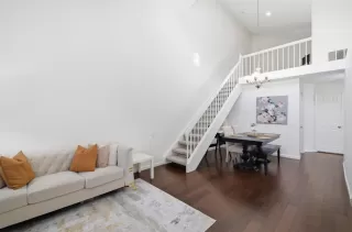 Photo #5: ML82031010 Listing