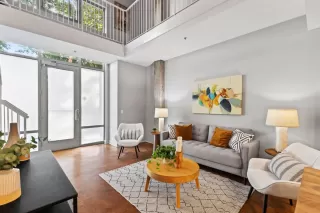 Photo #4: ML82031015 Listing 