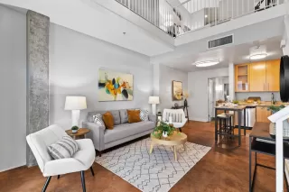 Photo #6: ML82031015 Listing 