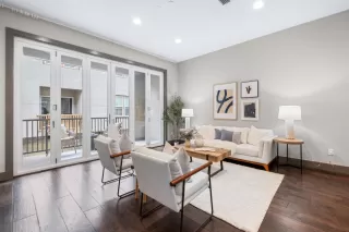 Photo #2: ML82031025 Listing 